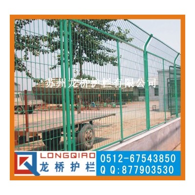 江苏高速公路护栏网 江苏公路隔离护栏网 龙桥厂